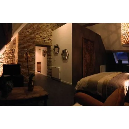 De Pierre Et De Lumiere Apartment